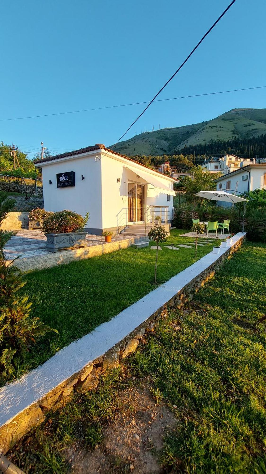 R&r Gesthouse *